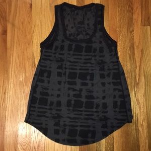 Lululemon tank top